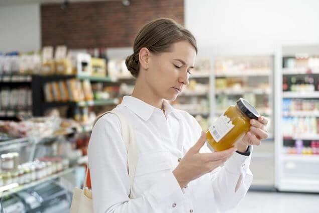 9 de cada 10 españoles exige que el etiquetado de los alimentos sea más grande para saber qué están comiendo