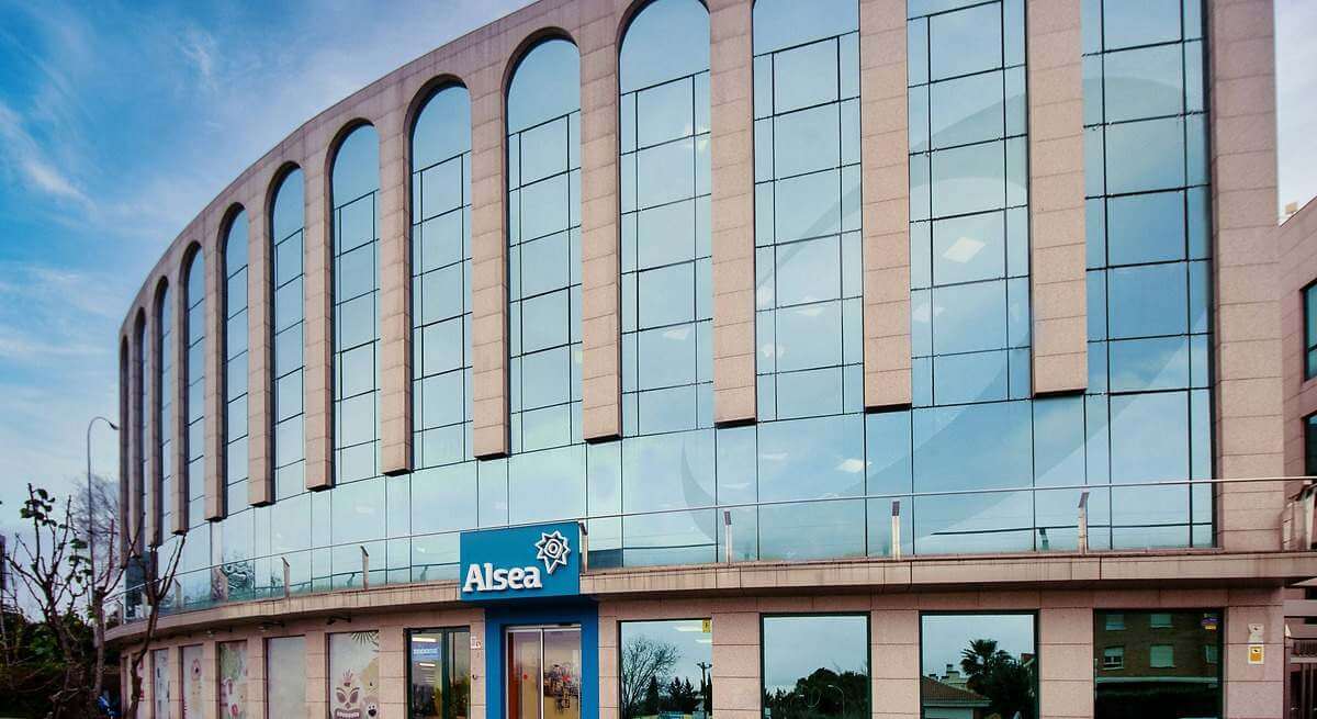 Alsea (Starbucks, Domino’s) eleva un 5% sus ventas hasta los 281 millones en Europa