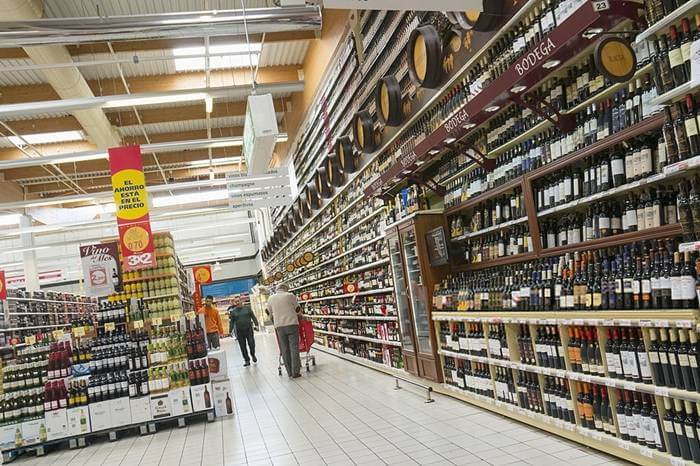 El gran consumo prevé crecer en 2025 pese a la incertidumbre internacional y regulatoria