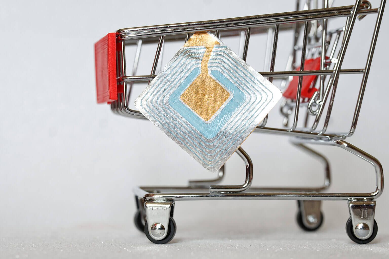 RFID: Cómo las etiquetas inteligentes transforman el retail