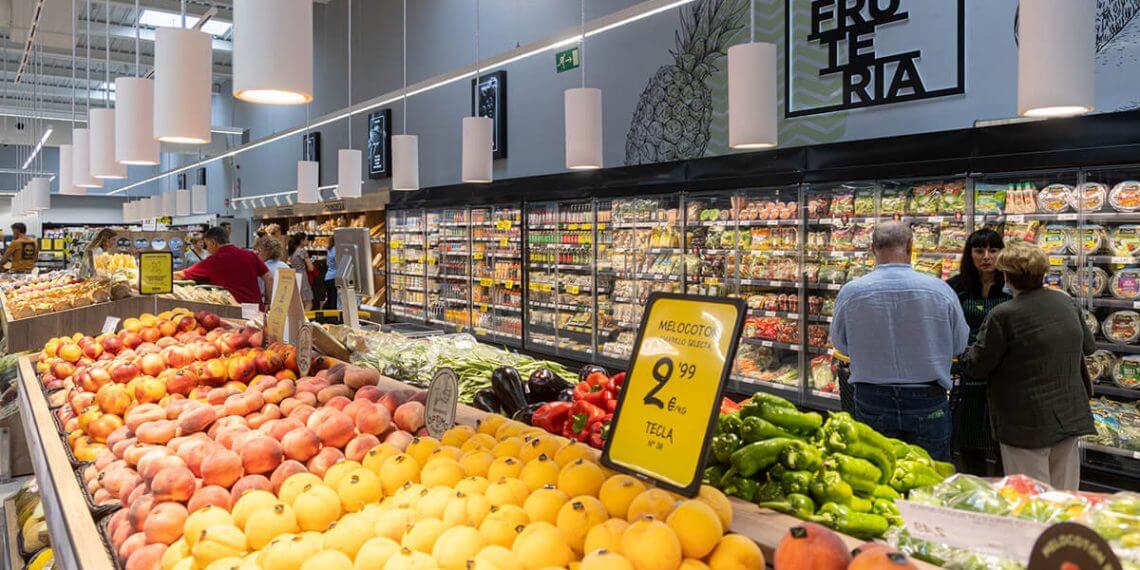 Carrefour, Caprabo y BM Supermercados refuerzan su estrategia con nuevos formatos de tienda y franquicia