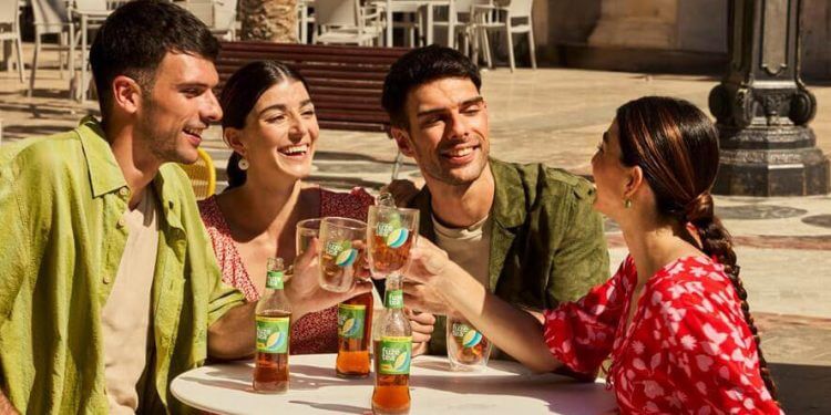 Coca-Cola activa su estrategia omnicanal para liderar el consumo de bebidas en verano