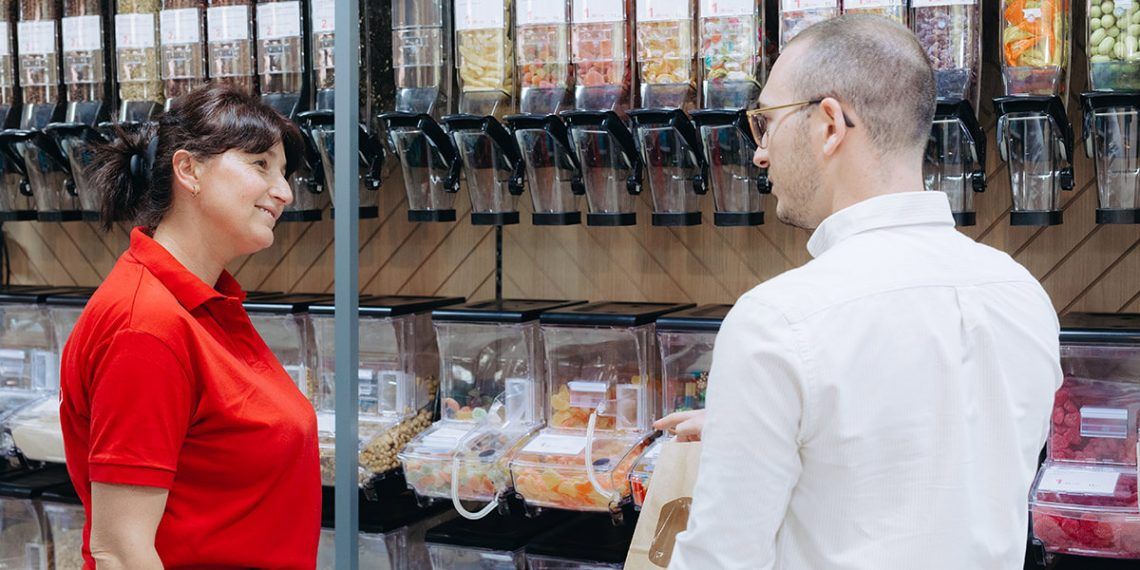 Alcampo refuerza su compromiso contra el desperdicio alimentario con un plan integral en toda la cadena de valor