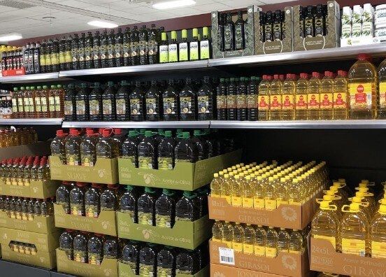Mercadona inicia un nuevo laboratorio de pruebas con el aceite de oliva