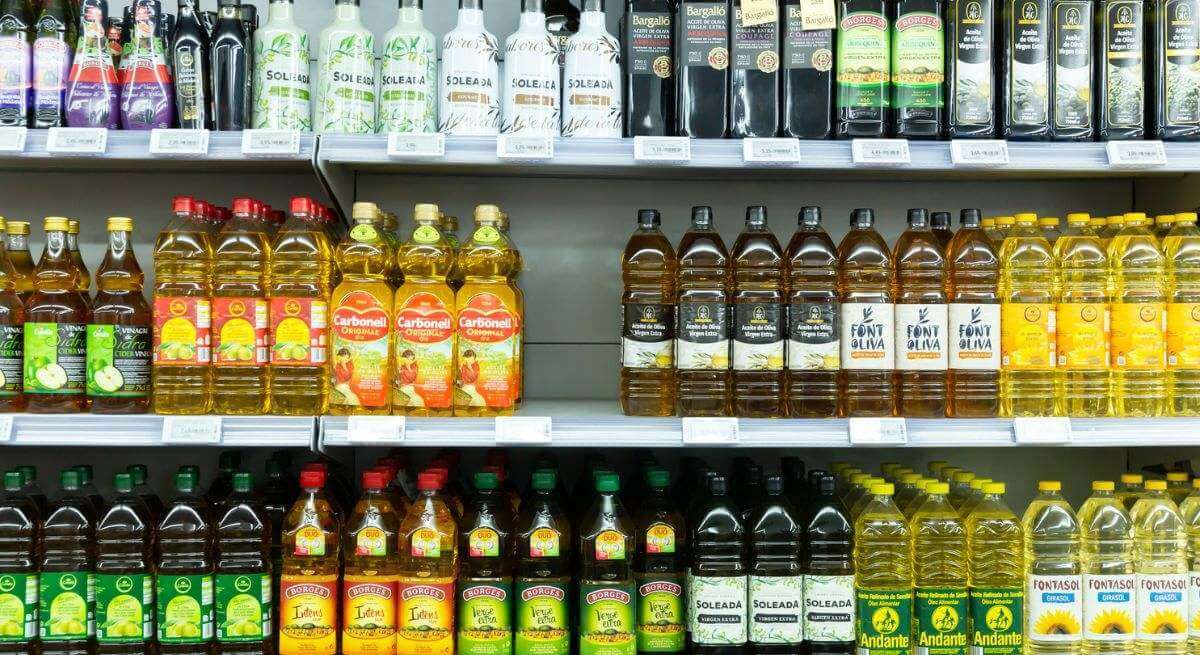 El consumidor recupera el aceite de oliva: las ventas del virgen extra suben un 50% tras la bajada de precios