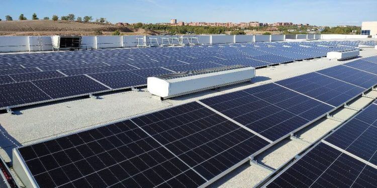 Unide avanza en el uso de energía renovable