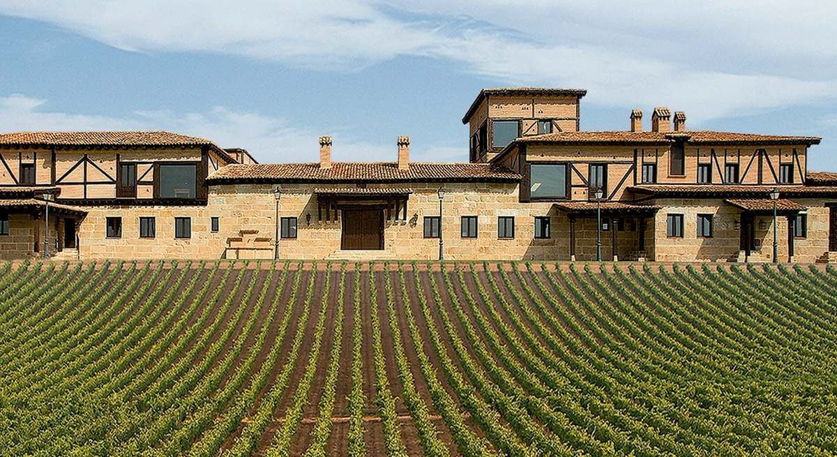 García Carrión sale de compras y estudia ofertas por Codorníu y Bodegas Faustino