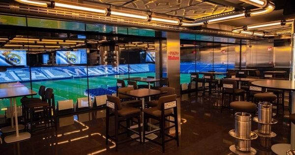 Plaza Mahou celebra su primer aniversario superando los 800.000 visitantes y el medio millón de cañas servidas