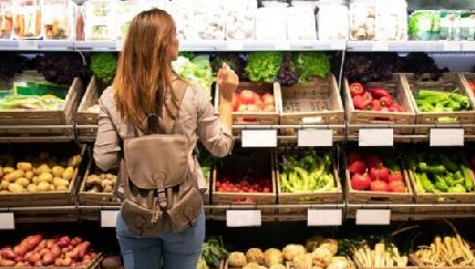 El comercio minorista modera el avance de sus ventas al 4,4% en octubre y suma 16 meses de alzas