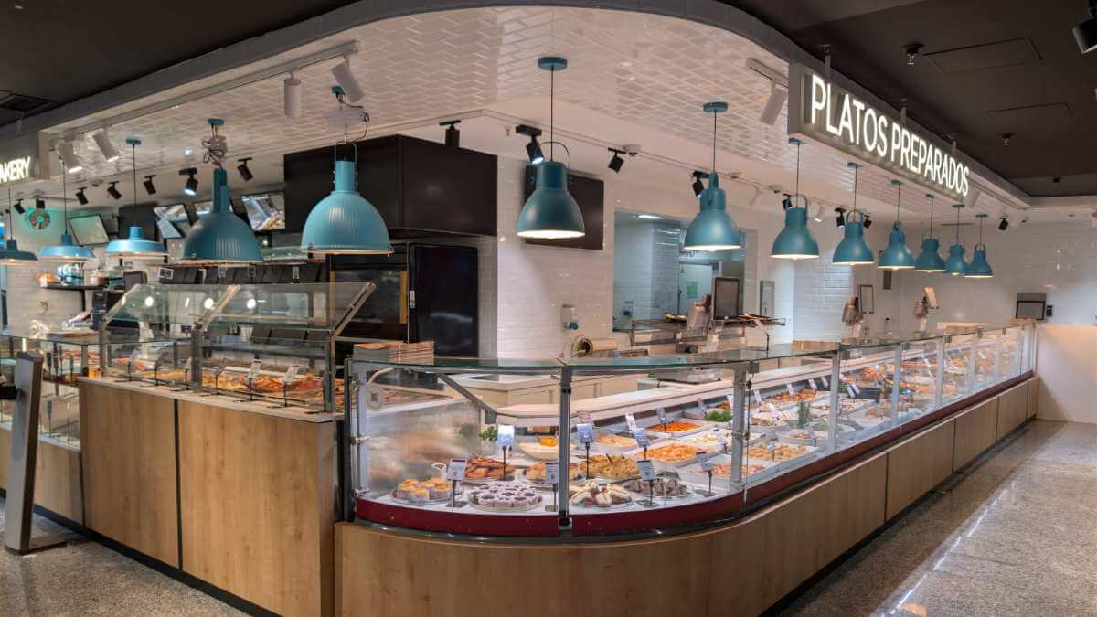 Carrefour, El Corte Inglés y Alcampo prevén un 15% más en platos preparados esta Navidad