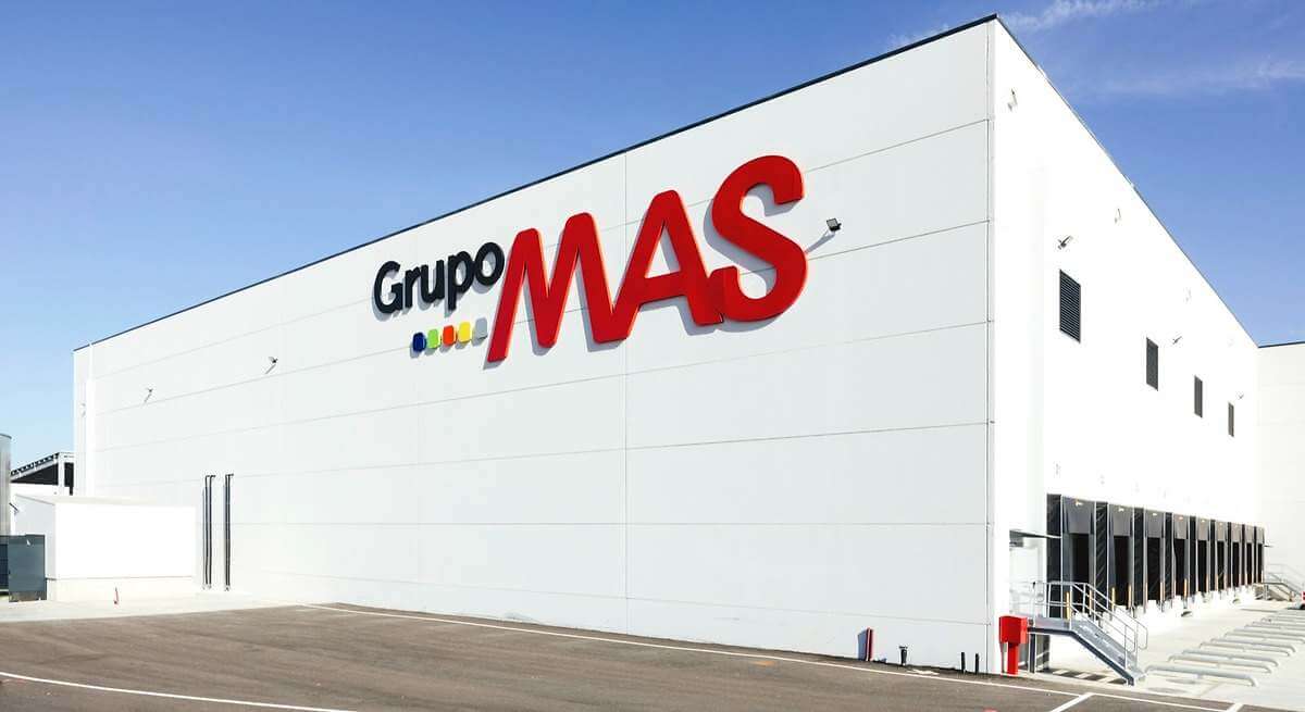 MAS compra los 54 supermercados malagueños de Maskom para formar un grupo andaluz con 900 millones de negocio