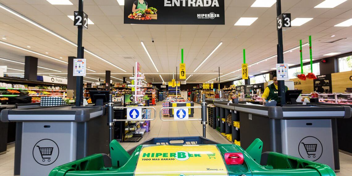 Hiperber refuerza su red comercial en Valencia con la compra de dos supermercados Economy Cash