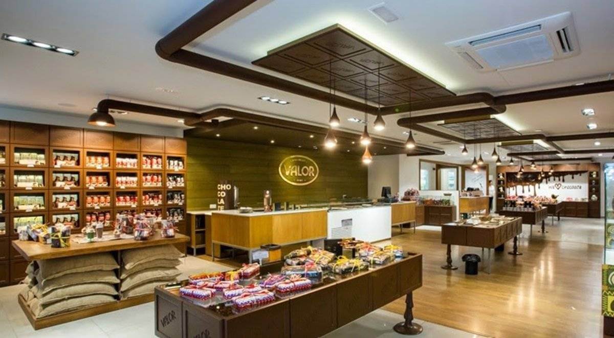 El nuevo plan de Chocolates Valor contra el alza del precio del cacao y el descenso del consumo de chocolate en España