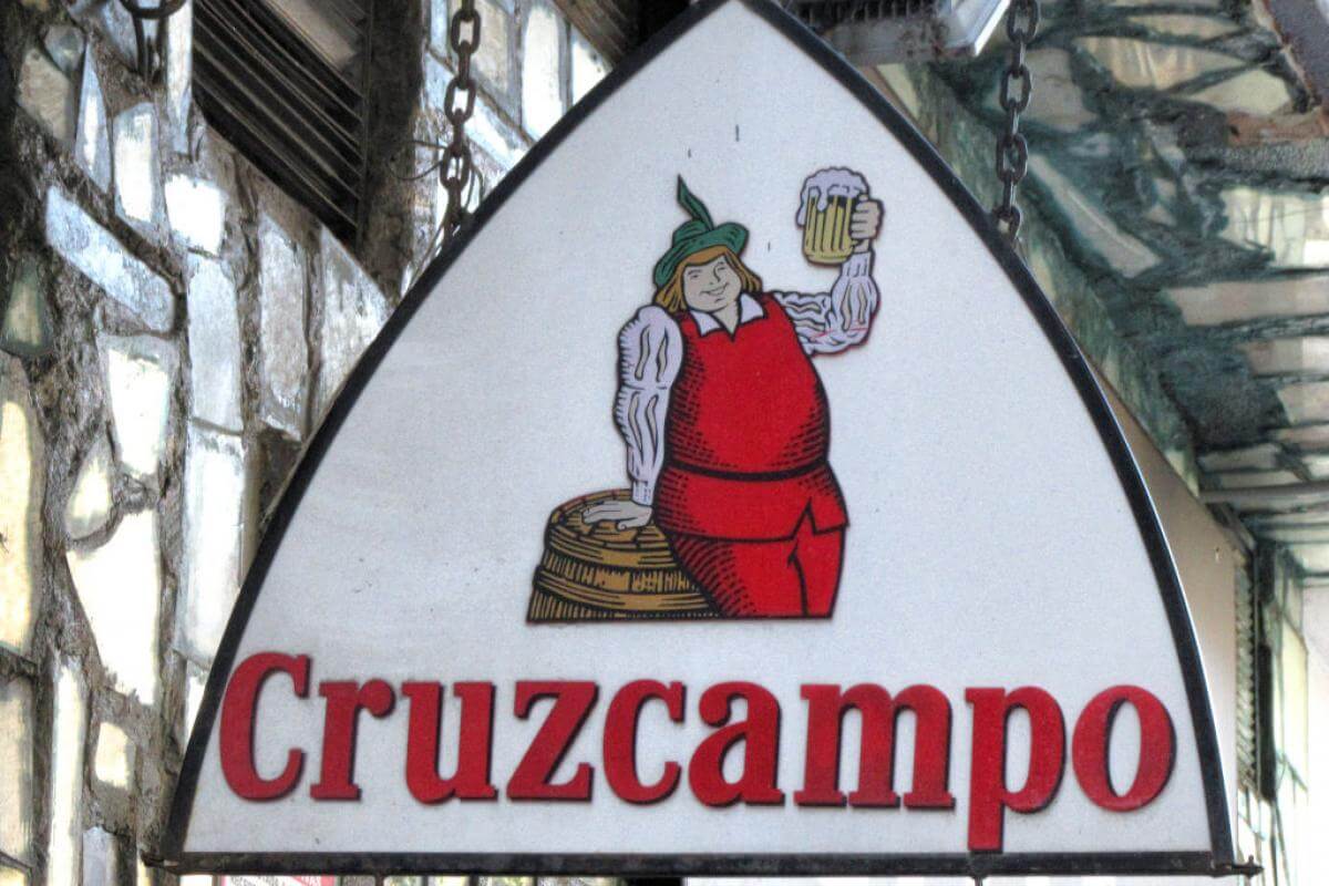 En Reino Unido destacan lo que está pasando allí con las cervezas españolas y ponen el foco en Cruzcampo