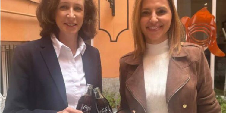 CCEP Iberia y Carrefour se unen para promover la sostenibilidad en sus operaciones