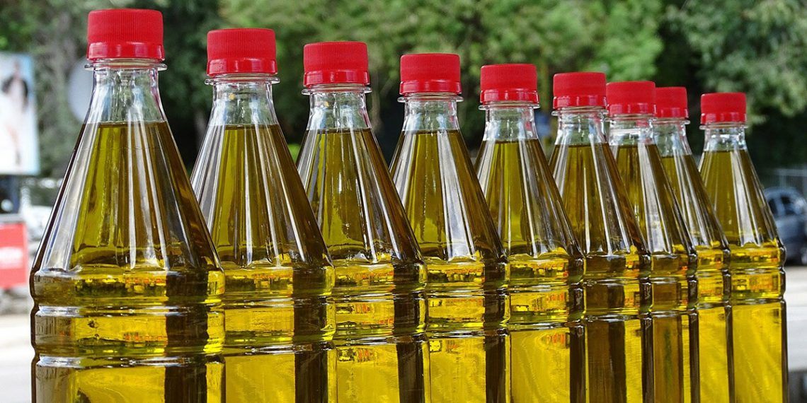 La comercialización de aceite de oliva alcanza las 138.651 toneladas en marzo