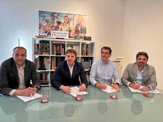 Patronales y sindicatos firman el nuevo Acuerdo Estatal de Hostelería (ALEH) 