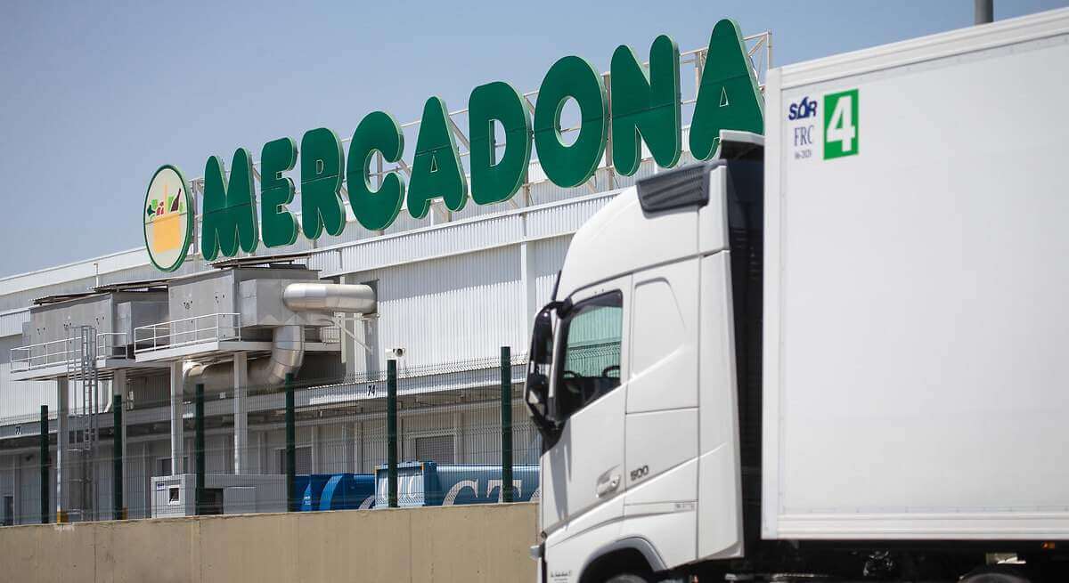 Los súper invierten mil millones en su red logística para acelerar el plan de aperturas