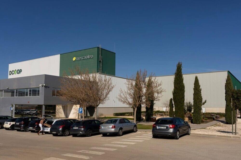 Así sería la fusión Deoleo-Dcoop: 1.600 trabajadores y más de 2.200 millones de facturación