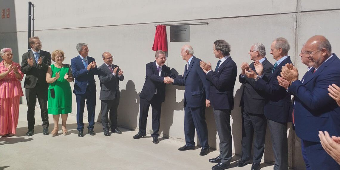 Mahou San Miguel inaugura en su fábrica de Alovera una planta de biomasa, la mayor del sector cervecero